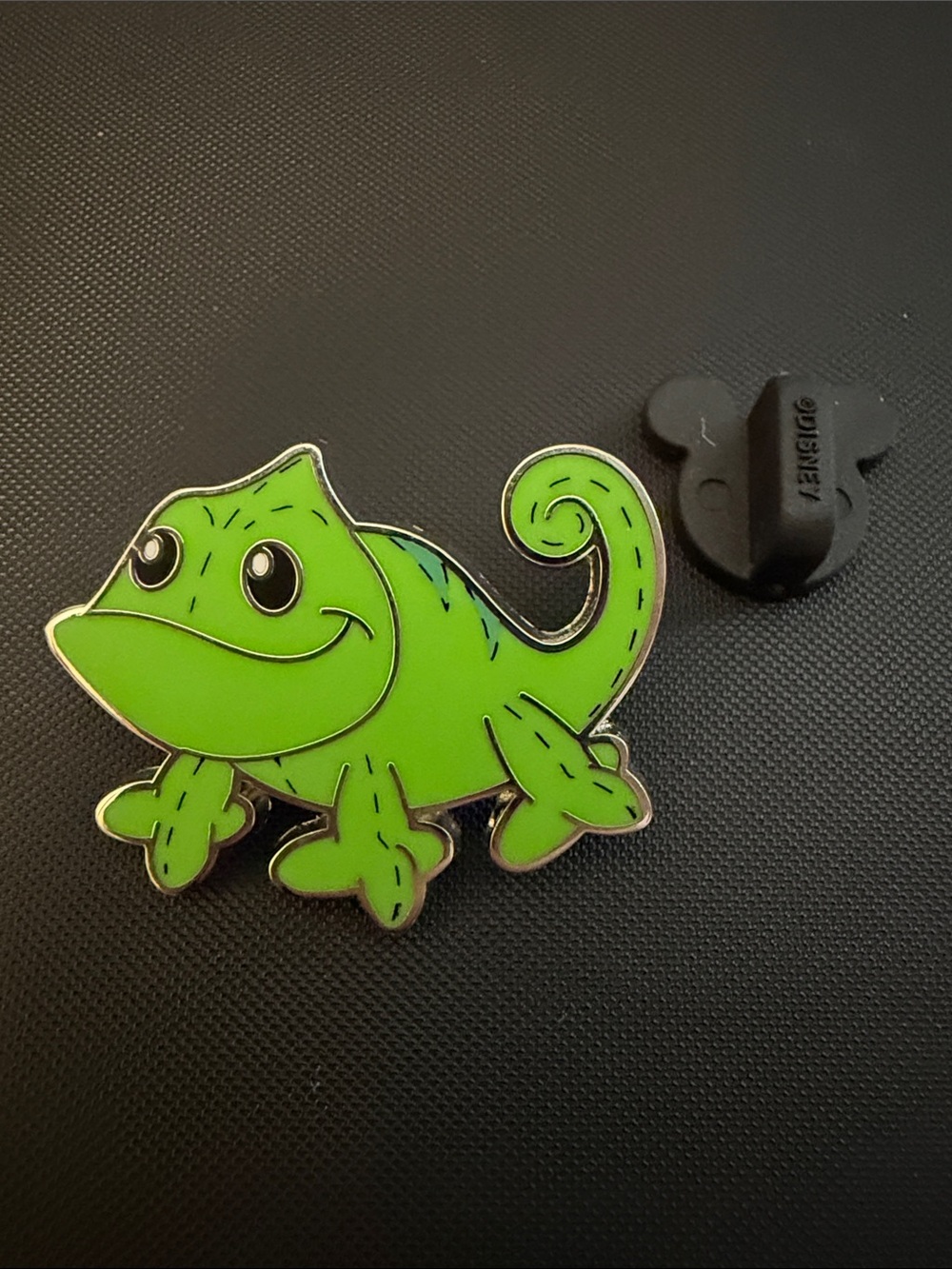 Disney pascal tangled pin